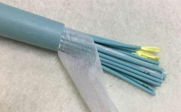荆门市欧孚光缆厂家：室内光缆和室外光缆的区别